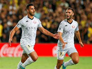 חדרה דהרה וכבשה גם את השני (צילום: אלן שיבר)