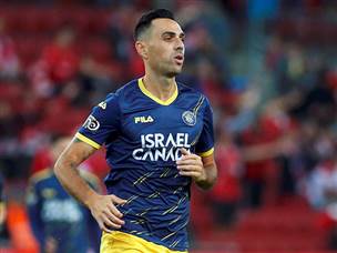 זהבי ומכבי ת"א קיוו להמשיך את הרצף (צילום: אלן שיבר)