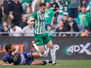 והמשיך בשליטה ירוקה על הדשא (מאור אלקסלסי)