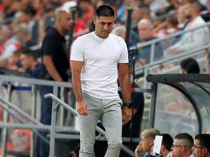 זה ממשיך להיראות רע. ברדה (אלן שיבר)