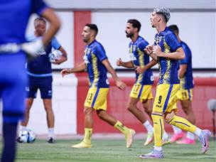 אחרי שעלו לפלייאוף (צילום: מאור אלקסלסי)