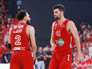 גינת נכנס לשטף והפועל חגגה על הפרקט (אלן שיבר)