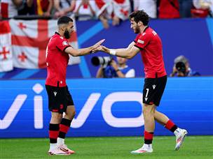 קווארצחליה כבש כבר תוך שתי דקות (Getty)