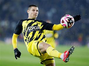 מורוזוב. כבש אבל נפצע במחצית הראשונה ונאלץ לצאת (אלן שיבר)