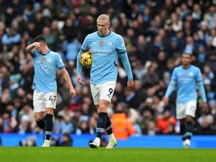 הצניחה החופשית לא פוסקת (GETTY)