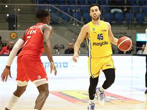 בלאט ניצח על המקהלה (דני מרון)