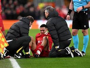 סיים את המשחק מוקדם בעקבת פציעה. אלכסנדר ארנולד (GETTY)