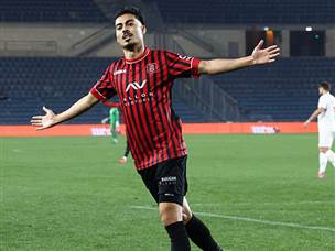 חוזז רשם אקורד ראשון מוצלח (צילום: דני מרון)