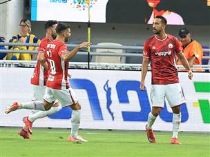 וגם הובילה ראשונה מהשער של פרץ (צילום: אלן שיבר)