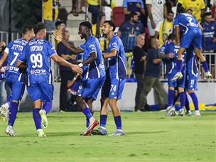 ובהתחלה זה נראה כמו הפתעה (צילום: קובי אליהו)