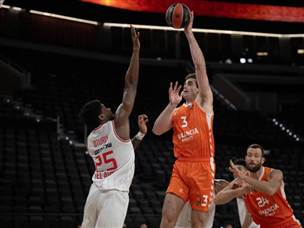 קרב עיקש בספרד (GETTY)