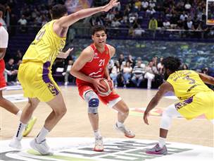 המלאך של ב“ש היום, אך זה לא הספיק. אנג`ל (אלן שיבר)