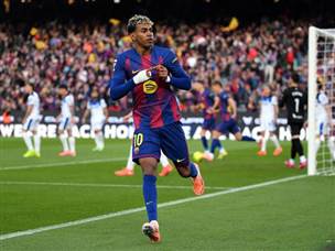 הגיב ראשון (GETTY)