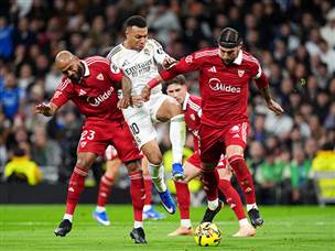 אך סביליה לא ויתרה (Angel Martinez/Getty Images)
