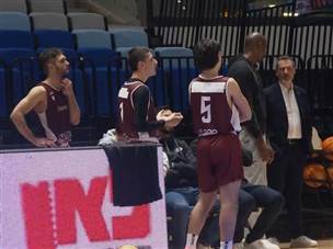 שחקני האורחת טרם המשחק