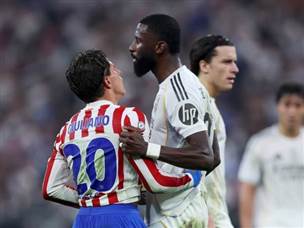 האמוציות דיברו (Photo by Yasser Bakhsh/Getty Images)