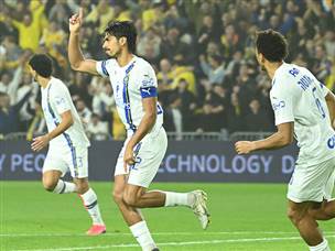 דור פרץ חגג ראשון (צילום: ברני ארדוב)