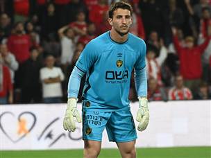 יהונתן עוזר. השוער המחליף של בית“ר לקח את ההזדמנות בשתי ידיים (ברני ארדוב)