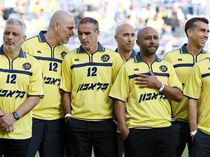 השיקו את מדי הרטרו (אלן שיבר)