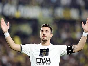 אבל שועה החזיר אותה למשחק (צילום: אלן שיבר)