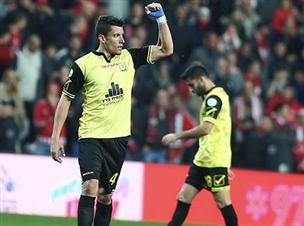 שער ליגה חמישי העונה לבלם הספרדי (צילום: אלן שיבר)