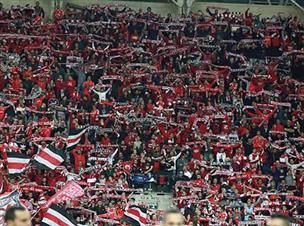 8,000 אדומים במושבה. מדהים (אלן שיבר)