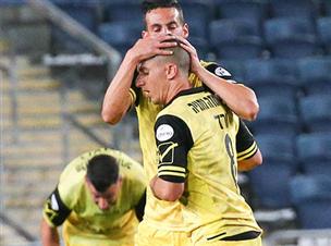 ורד לא התרגש וסידר שיוויון (צילום: דני מרון)