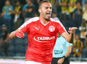 אבל חגגה ראשונה (דני מרון)