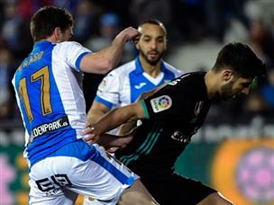 אסנסיו הרגיע עם שער דרמטי (getty)