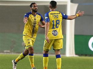 ההצגה הצהובה נמשכה לתוך המחצית השנייה (אלן שיבר)