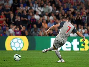 את מילנר זה לא עניין, והוא כבש את שער היתרון מהנקודה הלבנה (getty)