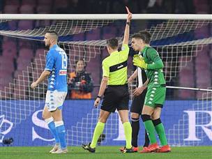 הכרטיס האדום הראשון ששינה את המשחק (getty, Francesco Pecoraro)