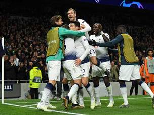 טוטנהאם חוגגת ניצחון ביתי חשוב (getty, Mike Hewitt)