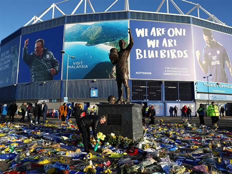 אחת מבין המחוות הרבות שנעשו לזכר השחקן באותה תקופה. (GETTY)