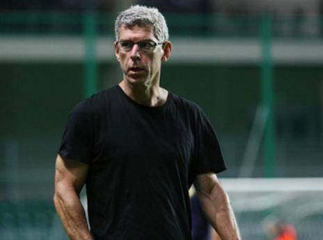 גולדהאר. ייאלץ להכניס את היד לכיס (אלן שיבר)