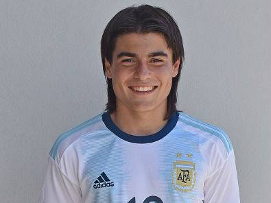 במדי ארגנטינה עד גיל 15 (getty)