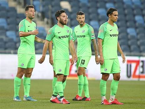 שחקני חיפה. יכולים לתת פייט? (אלן שיבר)