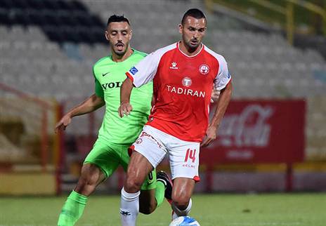 שהר. מחכים לו בניקוסיה (ברני ארדוב)