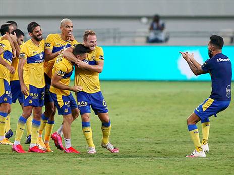 שני משחקים מהצ'מפיונס (אלן שיבר)