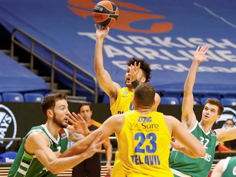 ברייאנט תרם למהפך ברבע הראשון (אלן שיבר)