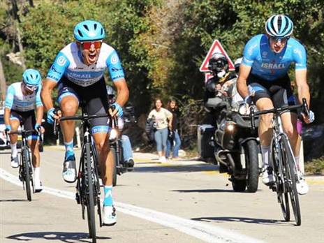 גולדשטיין (משמאל). זכה בתואר לראשונה בקריירה (צילום: אלון רון)