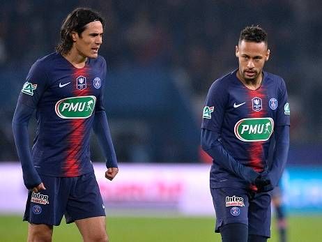 לצד ניימאר. בפ.ס.ז' הראו לו את הדרך החוצה (Getty)