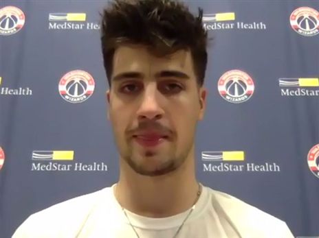 אבדיה במסיבת העיתונאים. רק רוצה להשתפר