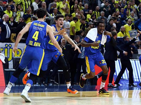 "הפצרתי בו ללכת לטבעת כמה שיותר". אבדיה ואמארה (getty)