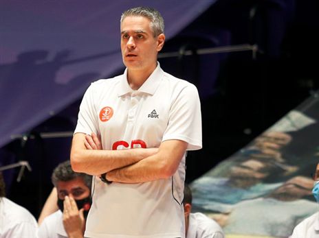 קאסטריטיס נפרד מהמפעל (אלן שיבר)