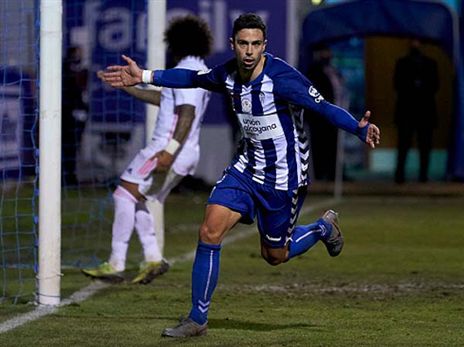 בזכות שער מאוחר של קזנובה (getty)