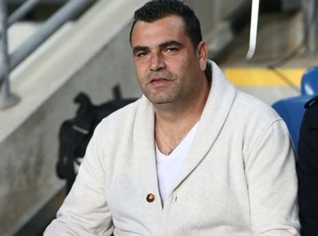 ברוך השב לליגת העל, קורצקי (אלן שיבר)