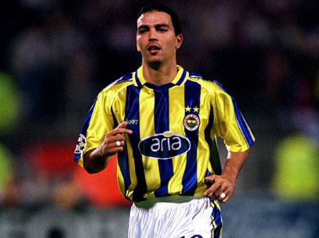 רביבו. ההצלחה בכדורגל לא הפכה אותו למאושר יותר (GETTY)