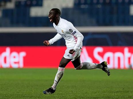 מנדי שאג בדרך לניצחון (getty)