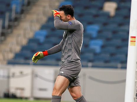 מרציאנו. בכל פעם יצא מחוזק ממשבר (אלן שיבר)